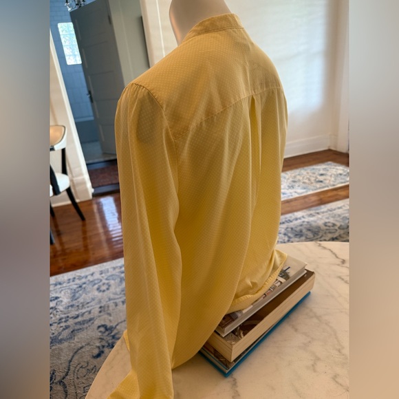 Cynthia‎ Rowley Butter Yellow Long Sleeve Buttoned Blouse - Picture 6 of 9